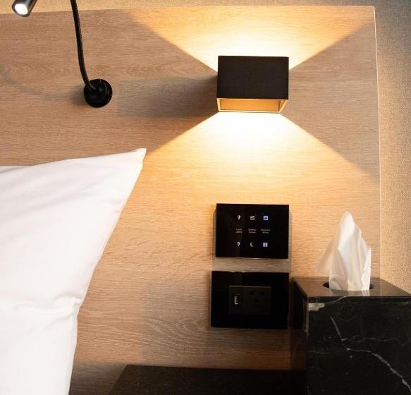 غرفة قياسية لذوى الاحتياجات الخاصة, Quartz Hotel & Spa