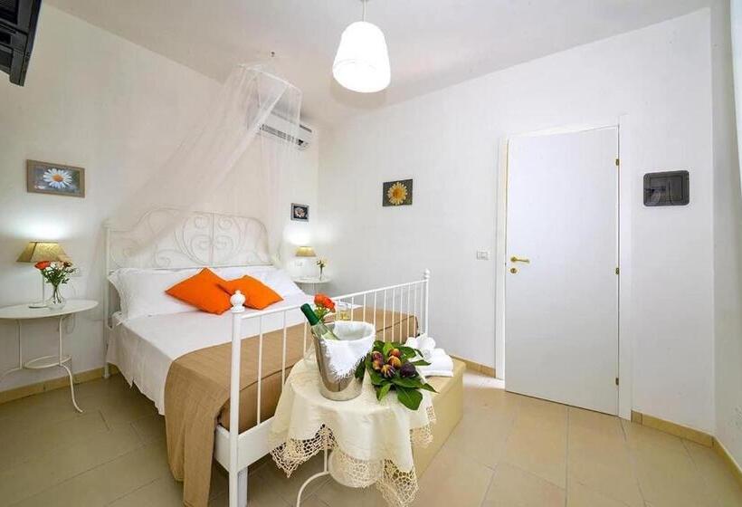 اتاق لوکس, B&b Villa Pacifica