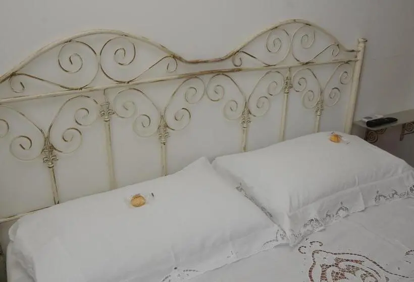 Standard room with outdoor bath, La Casa Di Luna