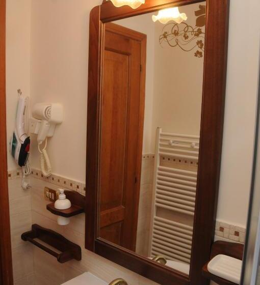 Standard room with outdoor bath, La Casa Di Luna