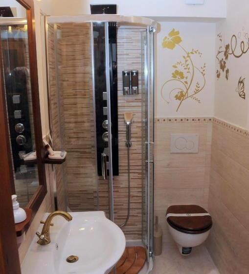 Standard room with outdoor bath, La Casa Di Luna