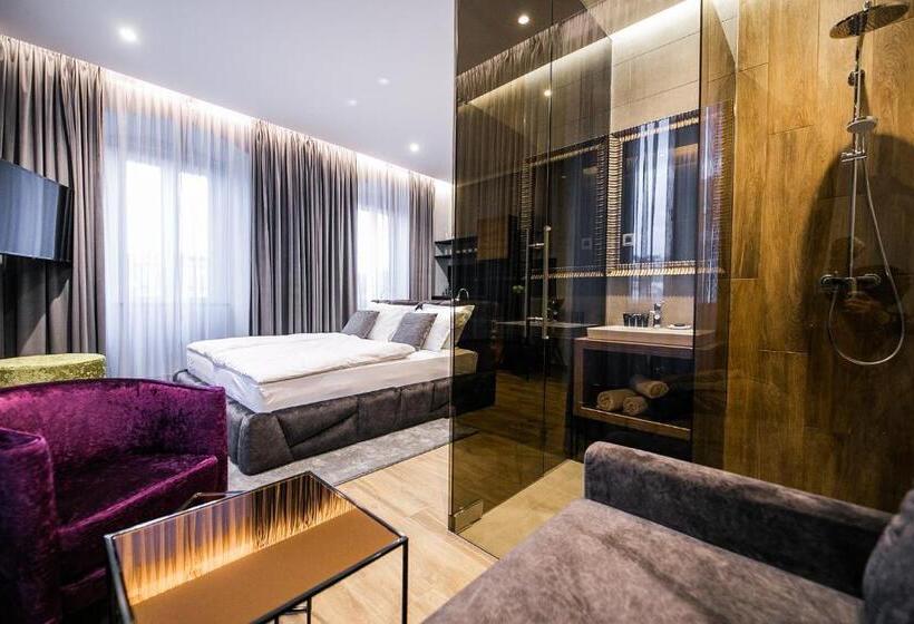 디럭스 스튜디오, Teatro Suite & Rooms