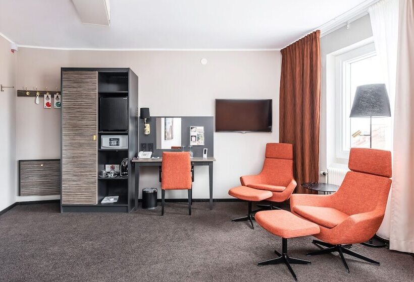 Полулюкс, Clarion Collection Hotel Slottsparken