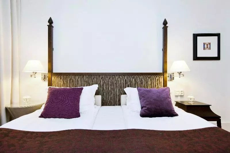 اتاق لوکس, Elite Hotel Arcadia
