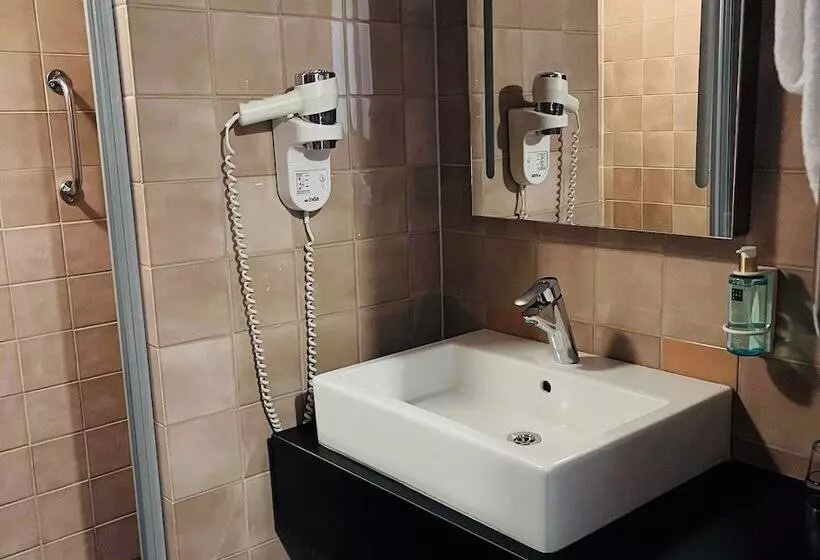 スタンダードシングルルーム, Comfort Hotel Sundsvall
