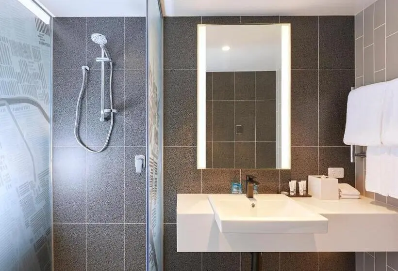 キングサイズベッドのスタンダードルーム, Holiday Inn Express Melbourne Southbank, An Ihg