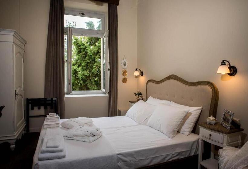 סוויטה, Kyria Boutique House