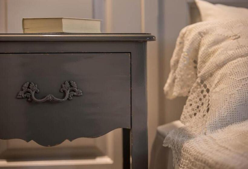 סוויטה דלוקס, Kyria Boutique House