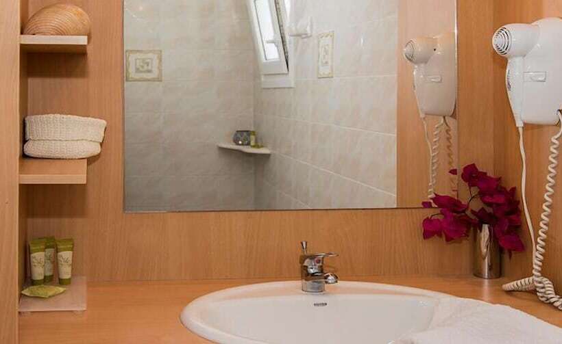 4인용 수피리어 룸, Villa Mina