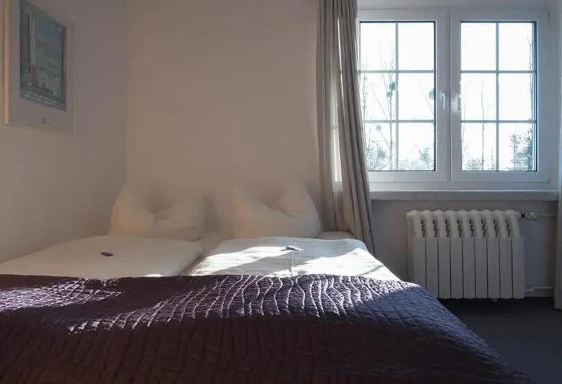 ファミリールーム, Haus überland