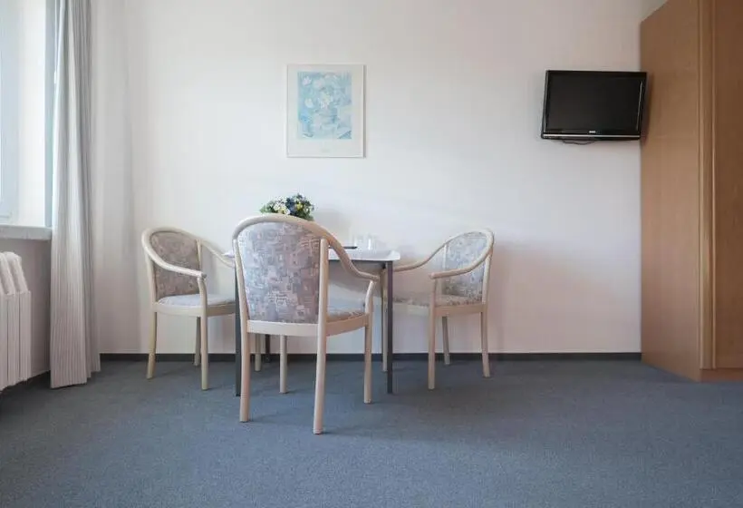 ファミリールーム, Haus überland