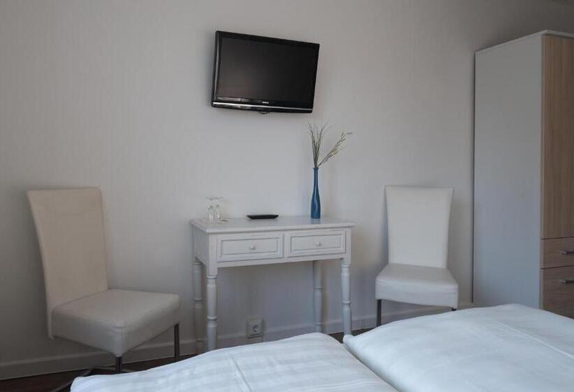 Номер Стандарт, Haus überland