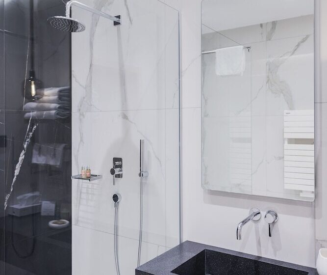 수피리어 룸, Pod Zidom Rooms