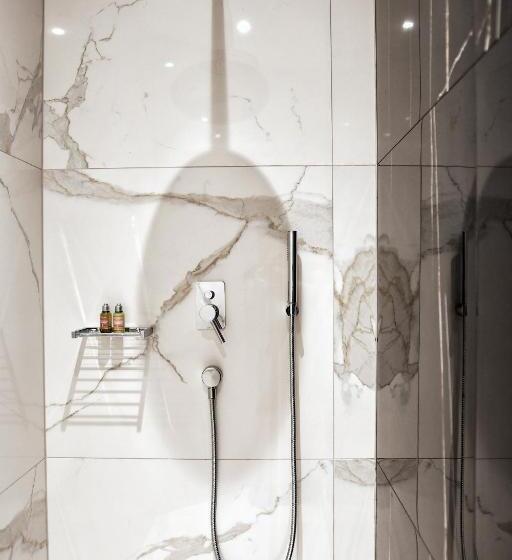 발코니 디럭스 룸, Pod Zidom Rooms