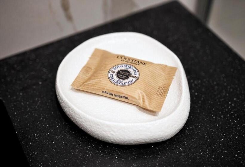 발코니 디럭스 룸, Pod Zidom Rooms