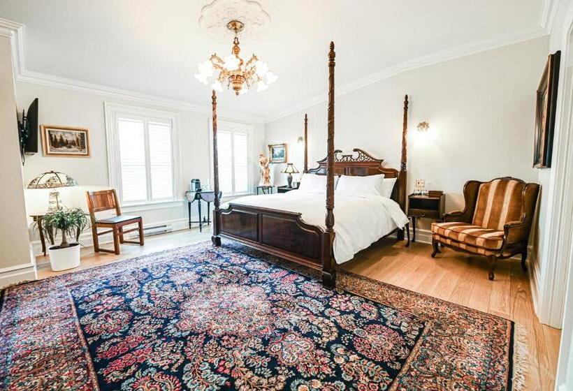 带大床的标准间, Stonehaven Le Manoir  Relais & Chateaux