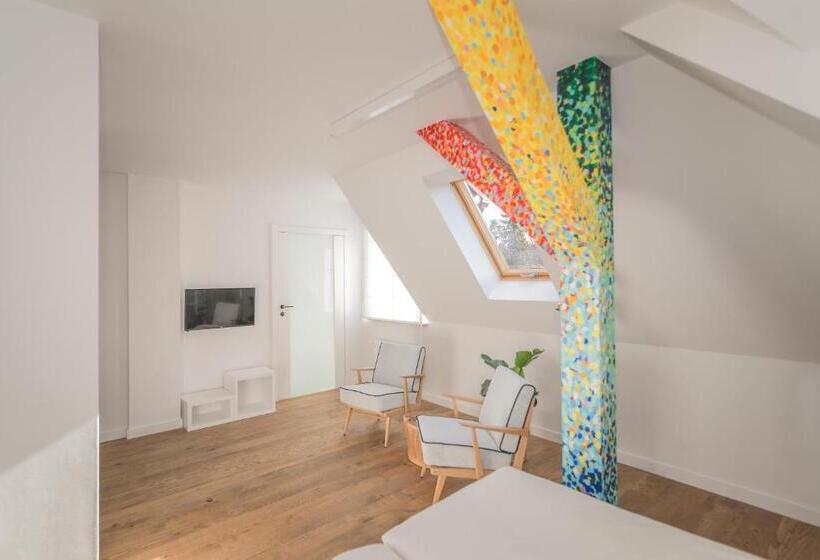 Standardrum, Kolorowe Pola Boutique B&b