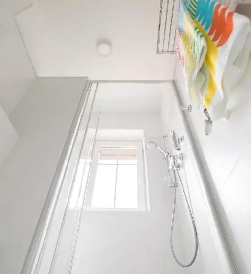 اتاق لوکس با چشم‌انداز دریا, Kolorowe Pola Boutique B&b