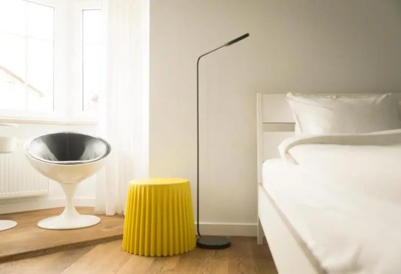 اتاق لوکس با چشم‌انداز دریا, Kolorowe Pola Boutique B&b