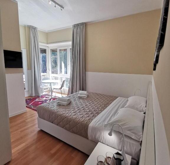 اتاق سوپریور با چشمانداز شهر, Maison Giulivia A San Pietro