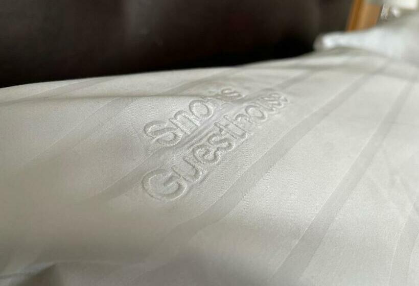 اتاق استاندارد, Snorri's Guesthouse