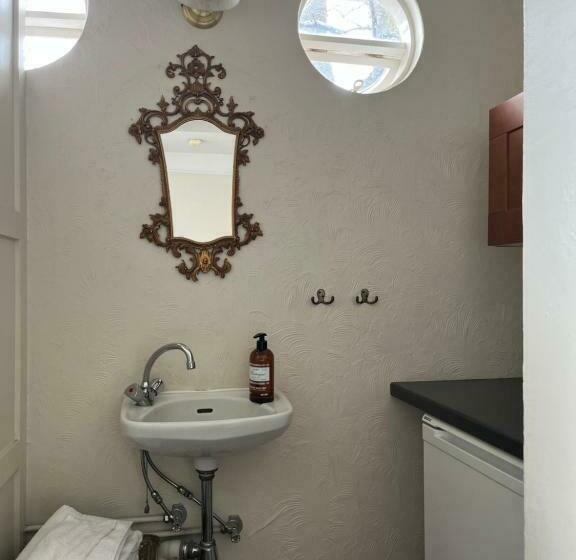 اتاق استاندارد, Snorri's Guesthouse