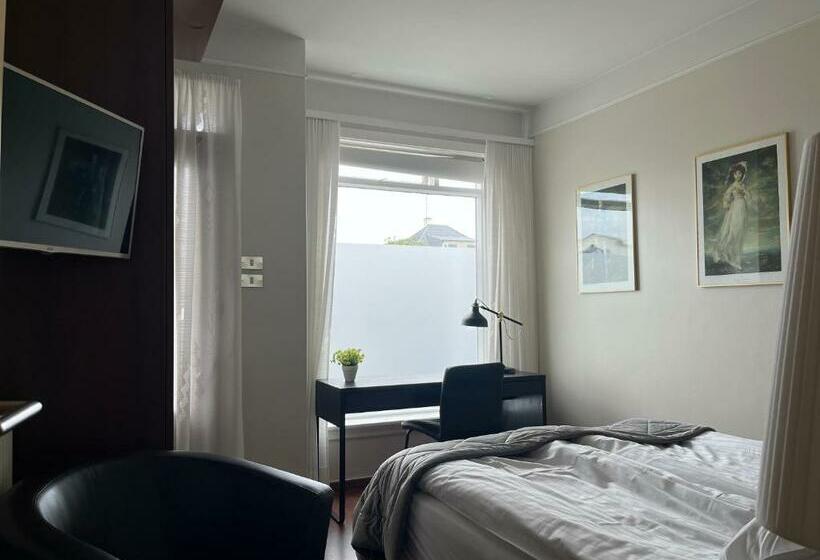 اتاق استاندارد, Snorri's Guesthouse