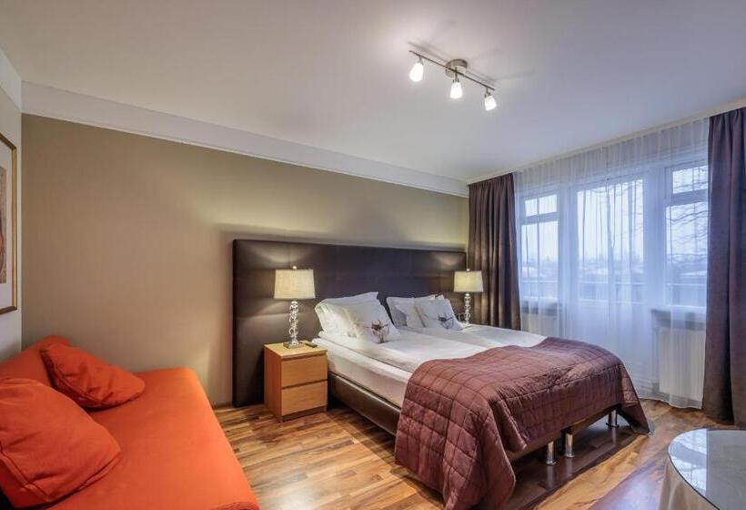 اتاق لوکس با بالکن, Snorri's Guesthouse