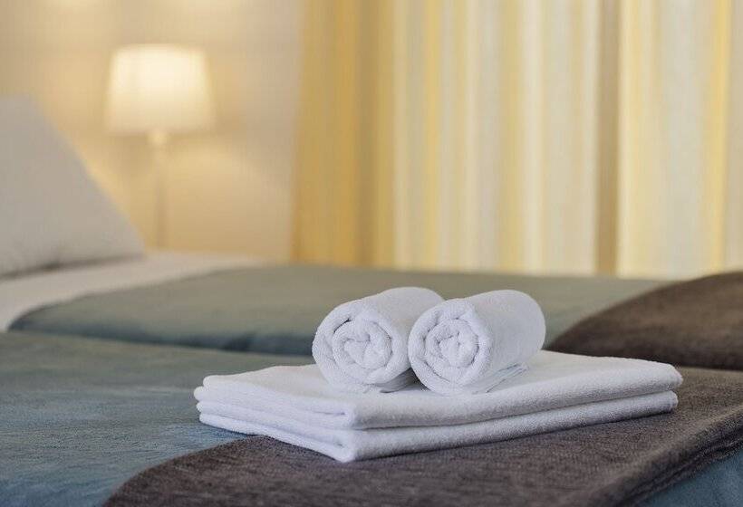 标准工作室, Xenion Ioannina