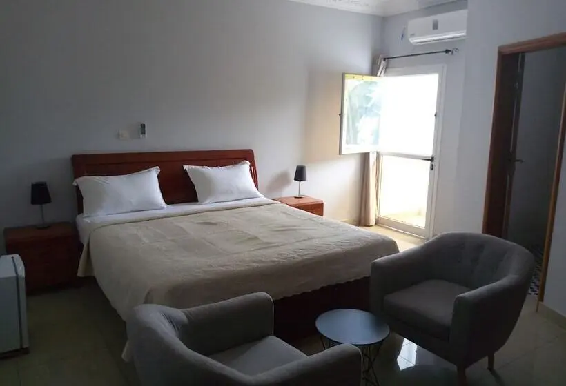سوئیت راحتی, Edenia
