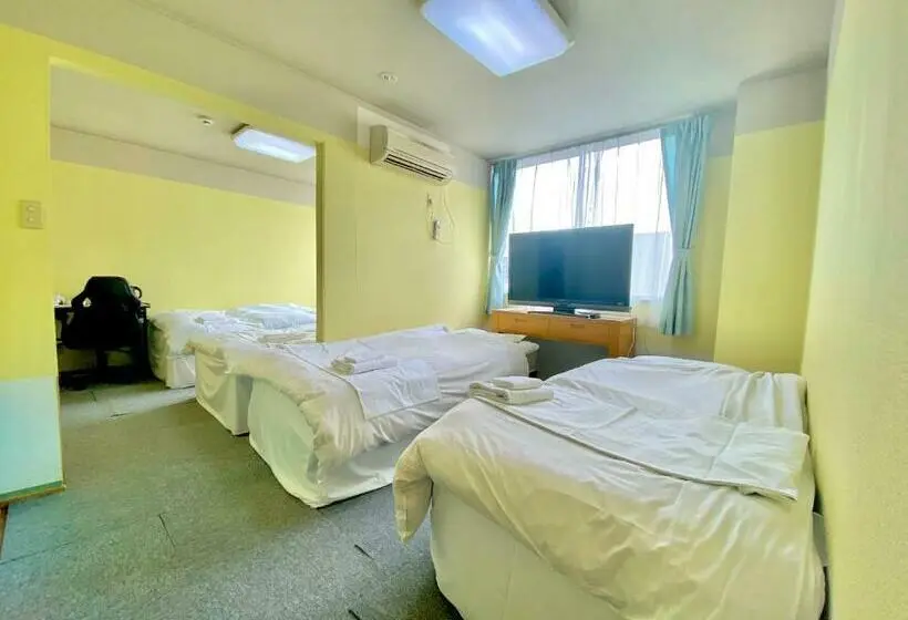 4 Bett Standardzimmer, Hendakara