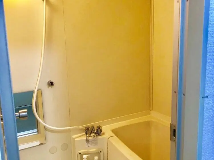 4 Bett Standardzimmer, Hendakara