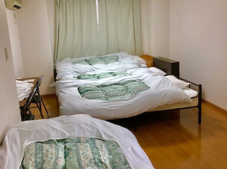 اتاق استاندارد چهار تخته, Hendakara