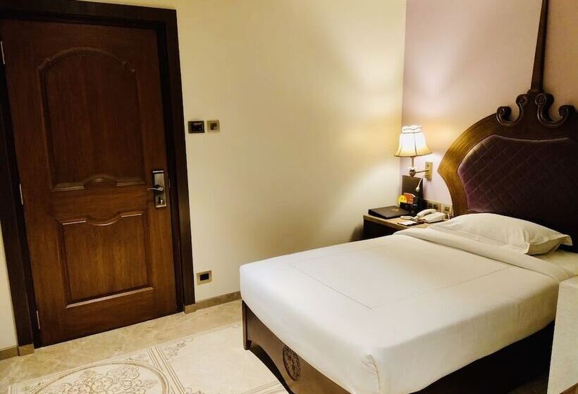 高级单人间, Sai Palace Mangalore