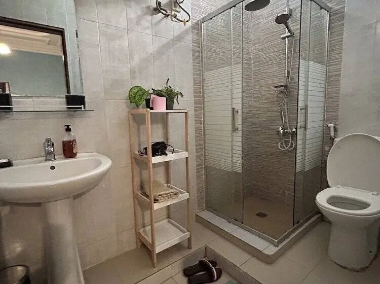 اتاق کلاس بیزنس, Villa Jade