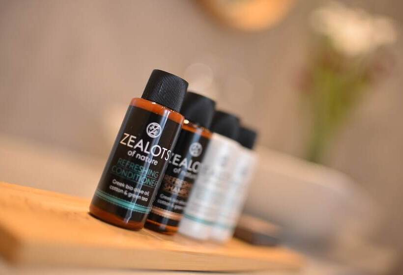 四人标准间, A.p. Acropolis View Apartments