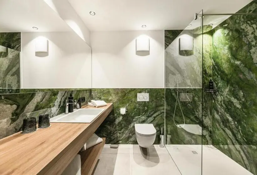 バルコニー付きデラックスルーム, Boutique Hotel Planlim