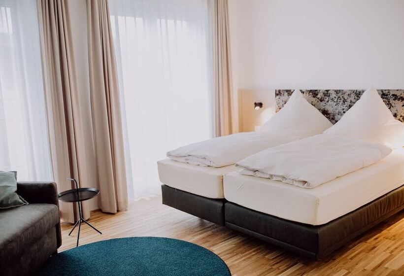 اتاق استاندارد برای معلولان, Jann Von Norderney