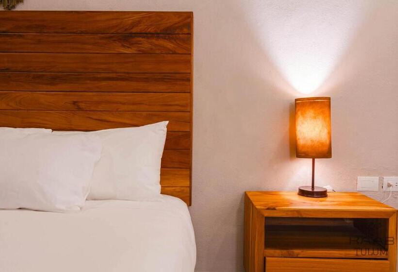 Aile Süiti, Kaab Tulum