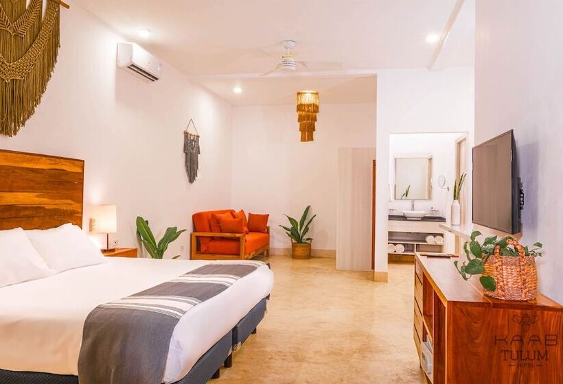 Aile Süiti, Kaab Tulum