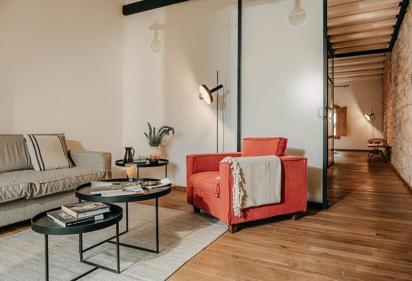 高级套房, Susafa