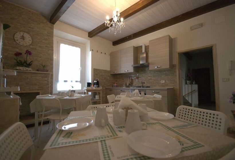 四人标准间, B&b Vittorio Emanuele