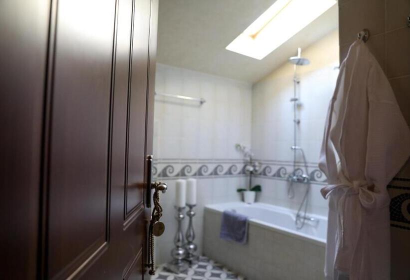 סוויטה אקזקיוטיב, Boutique Hotel Palea Poli