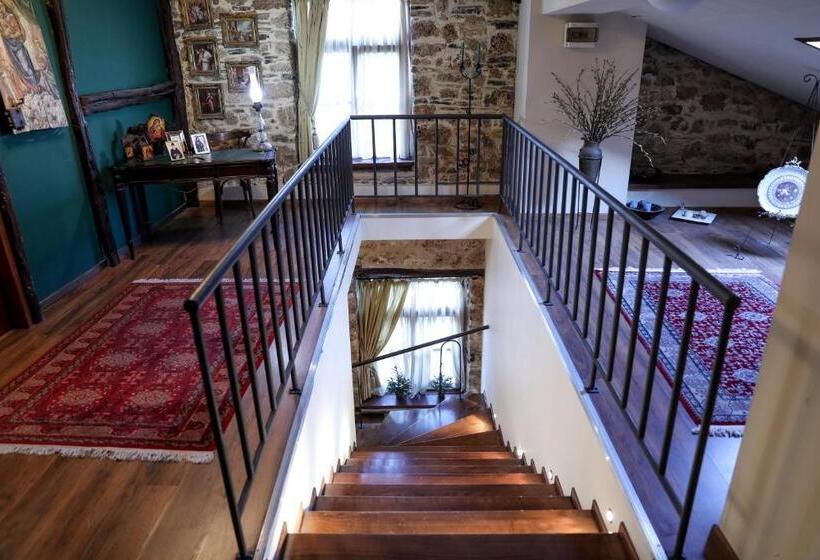 סוויטה אקזקיוטיב, Boutique Hotel Palea Poli