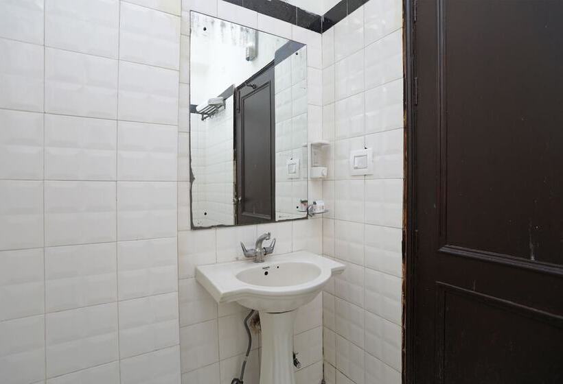 Standard Room, Capital O 14451 The Residency