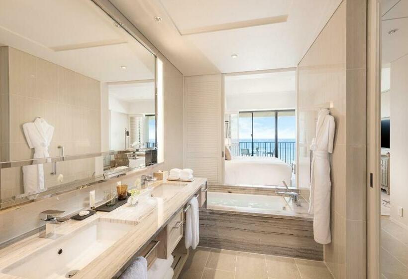 غرفة ديلوكس مطلّة علي البحر, Halekulani Okinawa