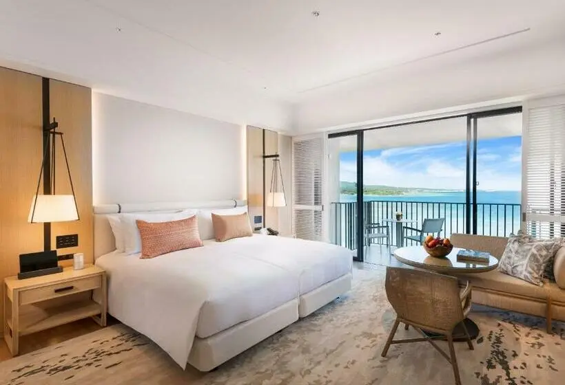 プレミアムトリプルルーム, Halekulani Okinawa