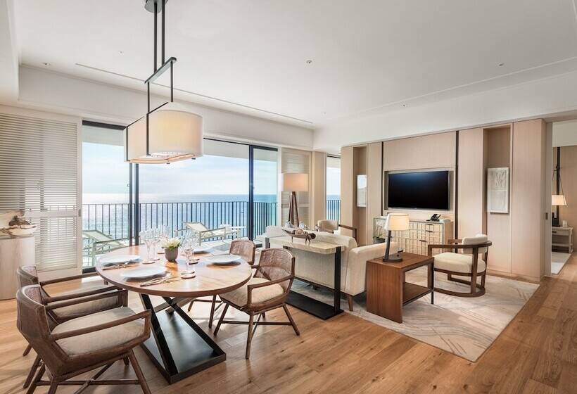 جناح, Halekulani Okinawa