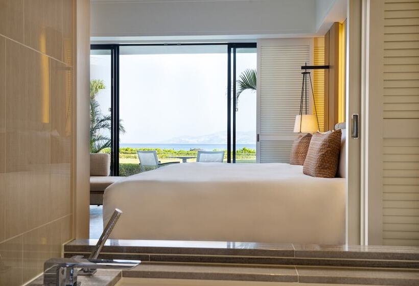 اتاق لوکس با تخت بزرگ, Halekulani Okinawa