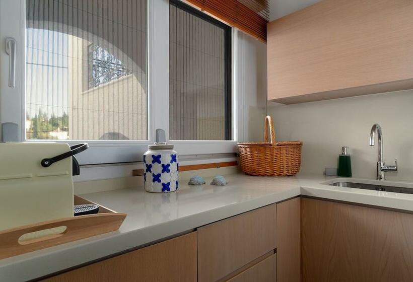 جناح جونيور, Porto Vecchio Luxury Suites